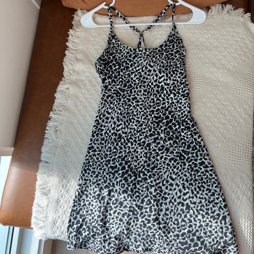 Outdoor voices snow leopard exercise dress